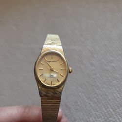 Vintage Quartz Petite Watch Gold-tone Textured Bracelet Safety Chain