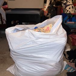 women’s / teen’s bundle bag of clothing 