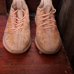 Yeezy Boost 350 V2