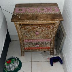 Nightstand / Side Table 