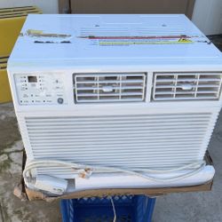 Air Conditioner ( GE 6,000 BTU) 80. DLL O (OBO) 