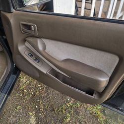 1892 TOYOTA CAMRY $1300