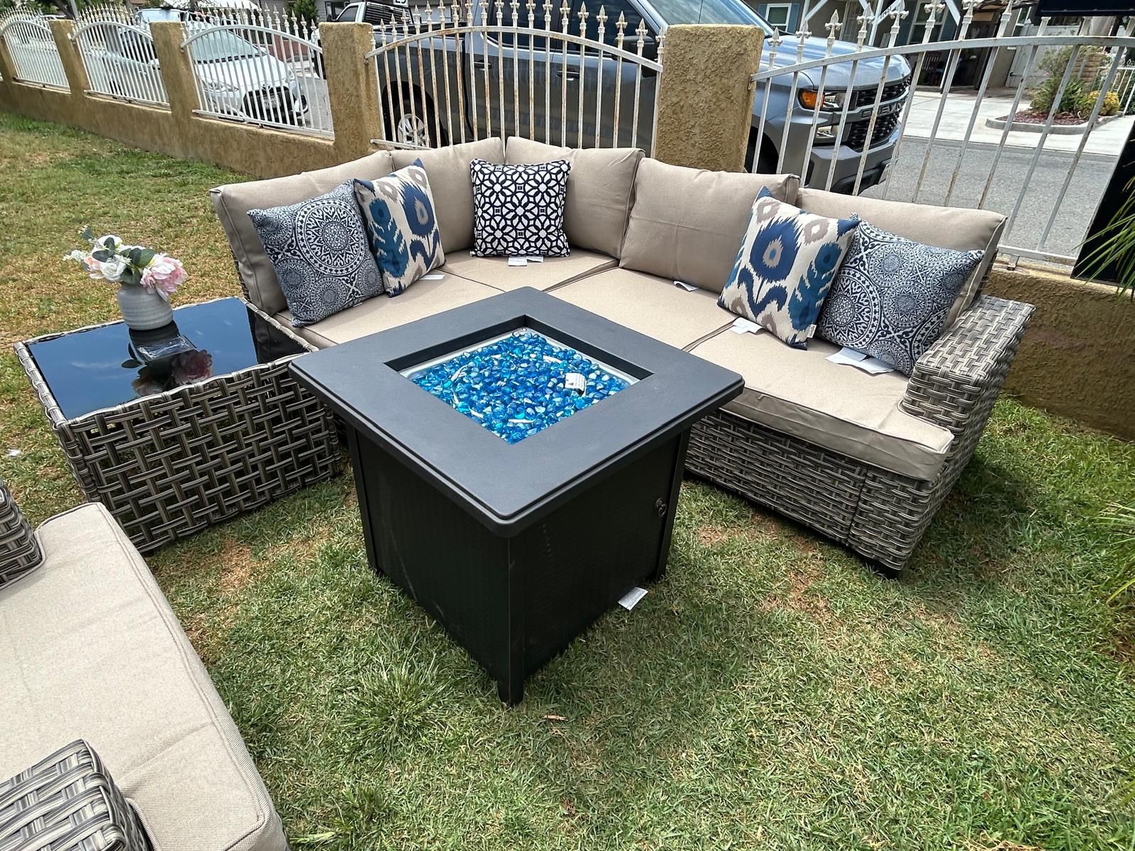 Brand New Patio Outdoor Furniture Set With Fire Pit 