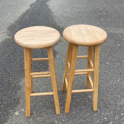 2 Bar Stools