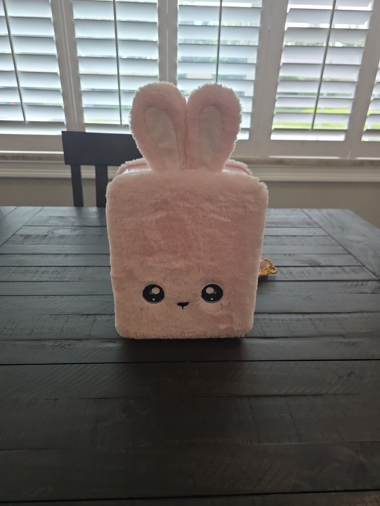 NA! NA! NA! Surprise Fuzzy Pink Bunny Backpack