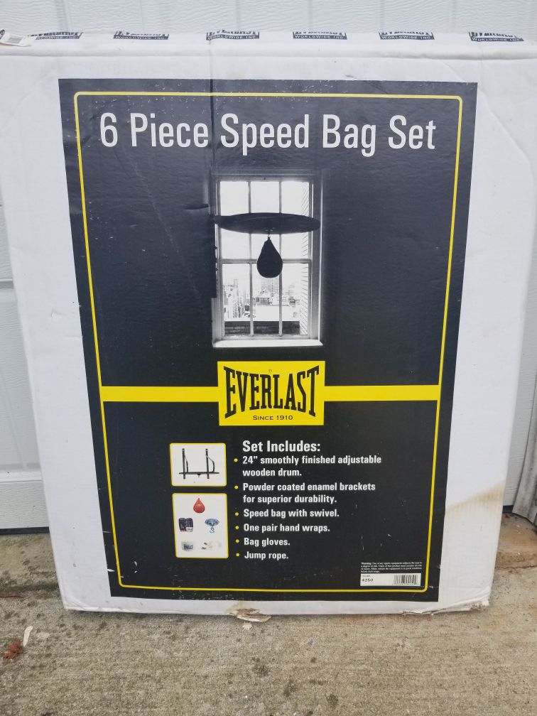 Everlast 6 Piece Speed Bag Set! New Open Box!