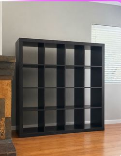 Cube storage shelf