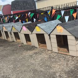 Dogs Houses 4 Ft X 4ft