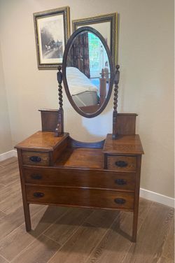 Antique vanity