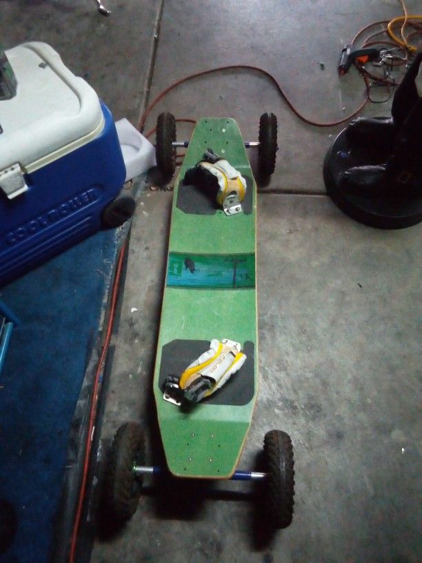 Mountain Board/ Longboard By Ground Industry AK 103