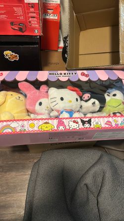 Hello Kitty plushy