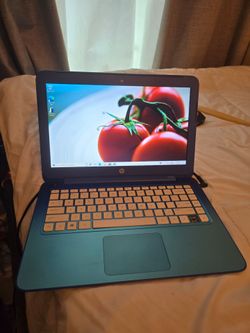Hp streaming laptop works only when plugged in