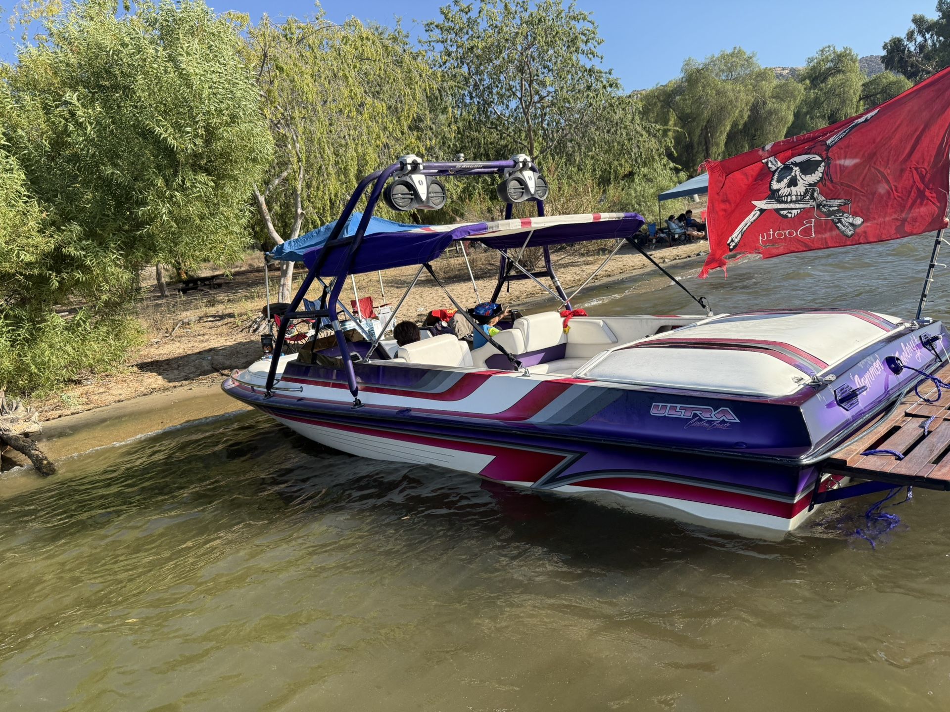 Ultra Boat