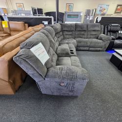 Sectional with power recliner