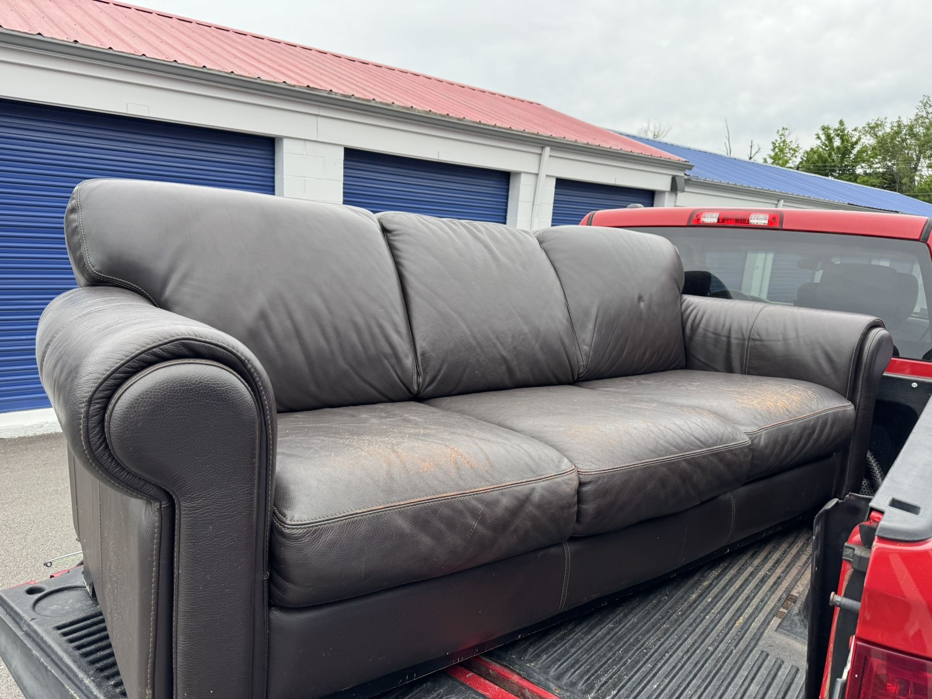 Darj Brown (oak) Leather Couch