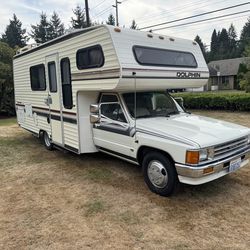 1987 Toyota Dolphin