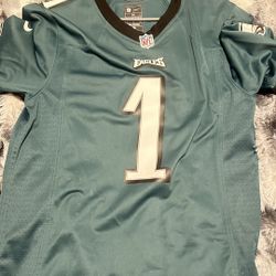 Jalen Hurts Jersey Size M
