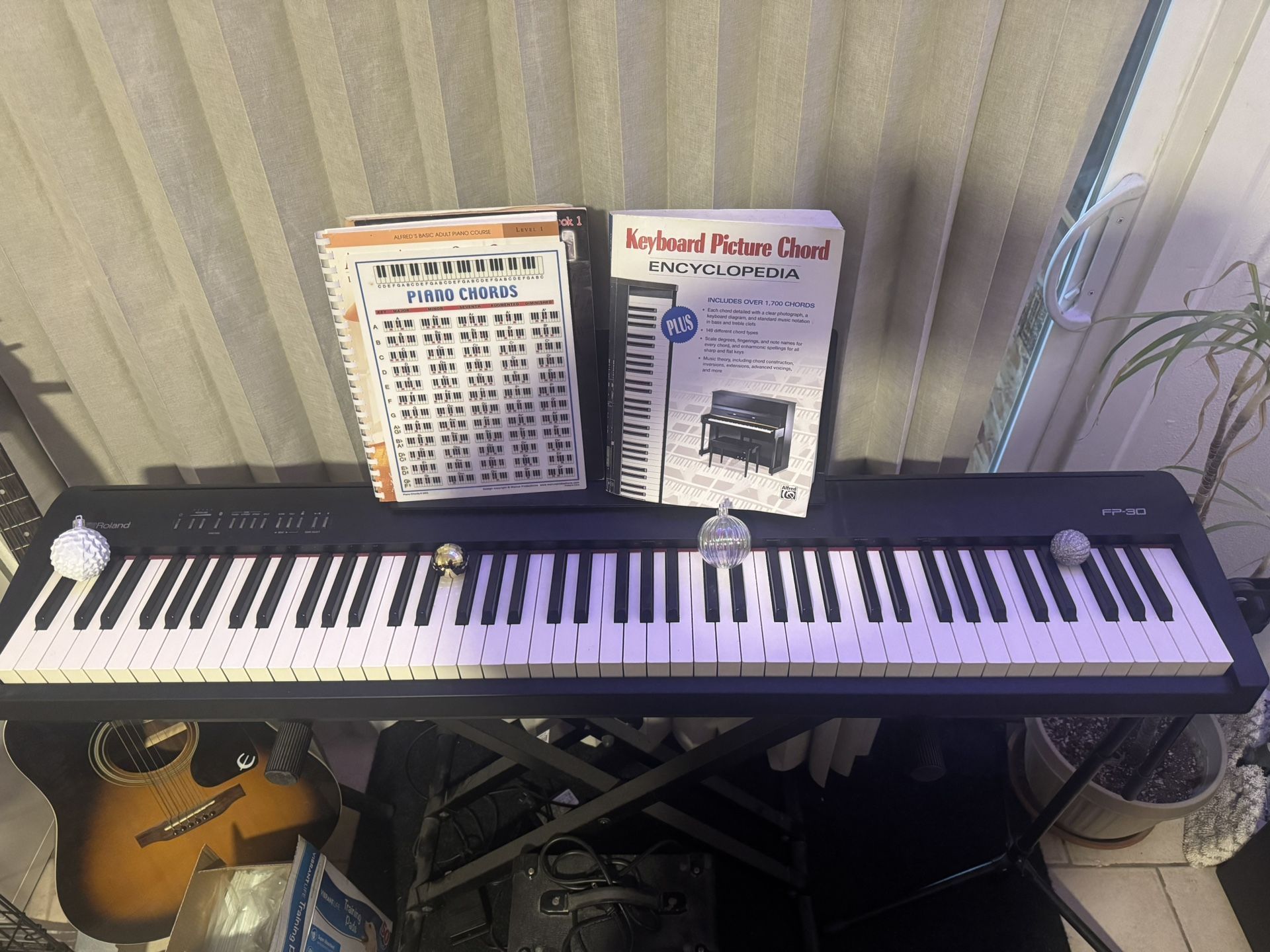 Roland FP30 Full Size Keys w/stand
