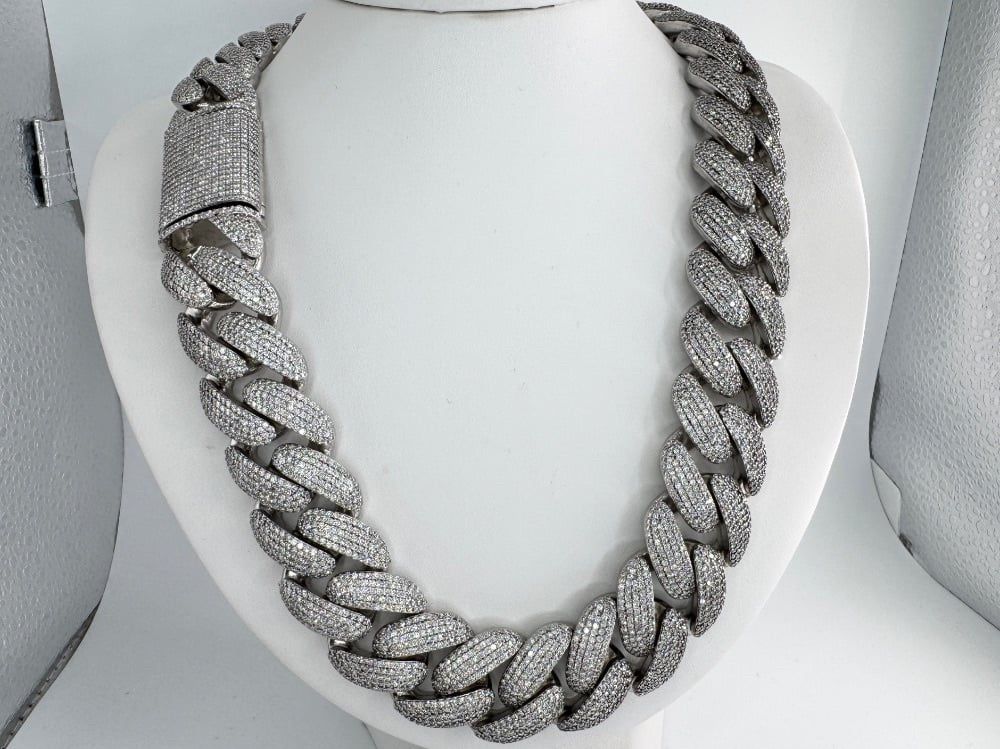 Men’s 23mm Sterling Silver Iced Out Moissanite Cuban Link 22” Chain Necklace 568 Grams 11053335