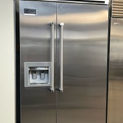 VIKING 48”WIDE BUILT IN STAINLESS STEEL SIDE BY SIDE REFRIGERATOR 