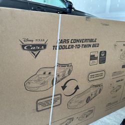 New In Box: Lightning McQueen toddler to Twin Bed