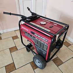 Honda EB5000X Series Portable Generator,LIKE NEW 5000 Surge Watts, Model# EB5000X 120v 240v IDEAL FOR HEAVY DUTY WORKS,CONSTRUCTION,WELDER, PLUMMER, E