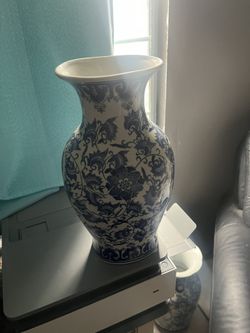 Jasmine Chinese Blue Vases