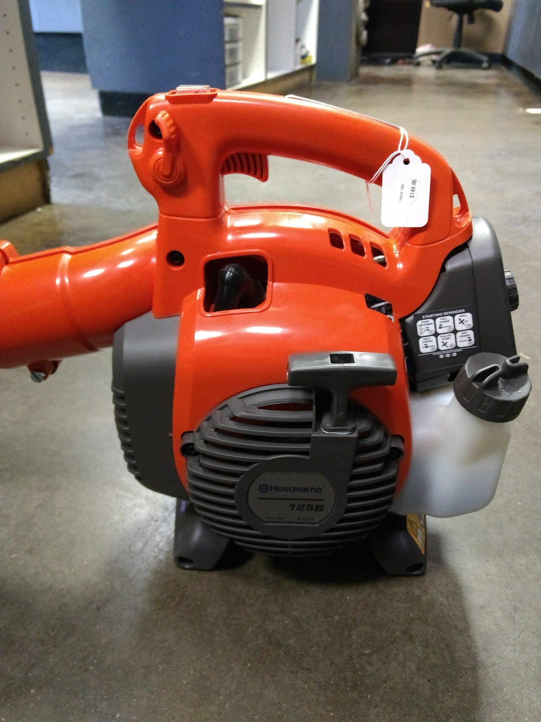 Husqvarna 125b leaf blower