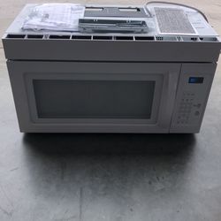 Microwave hood combination