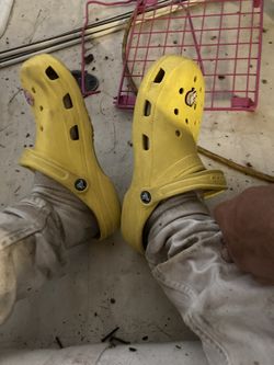 Yellow crocs size 8 new arrivals