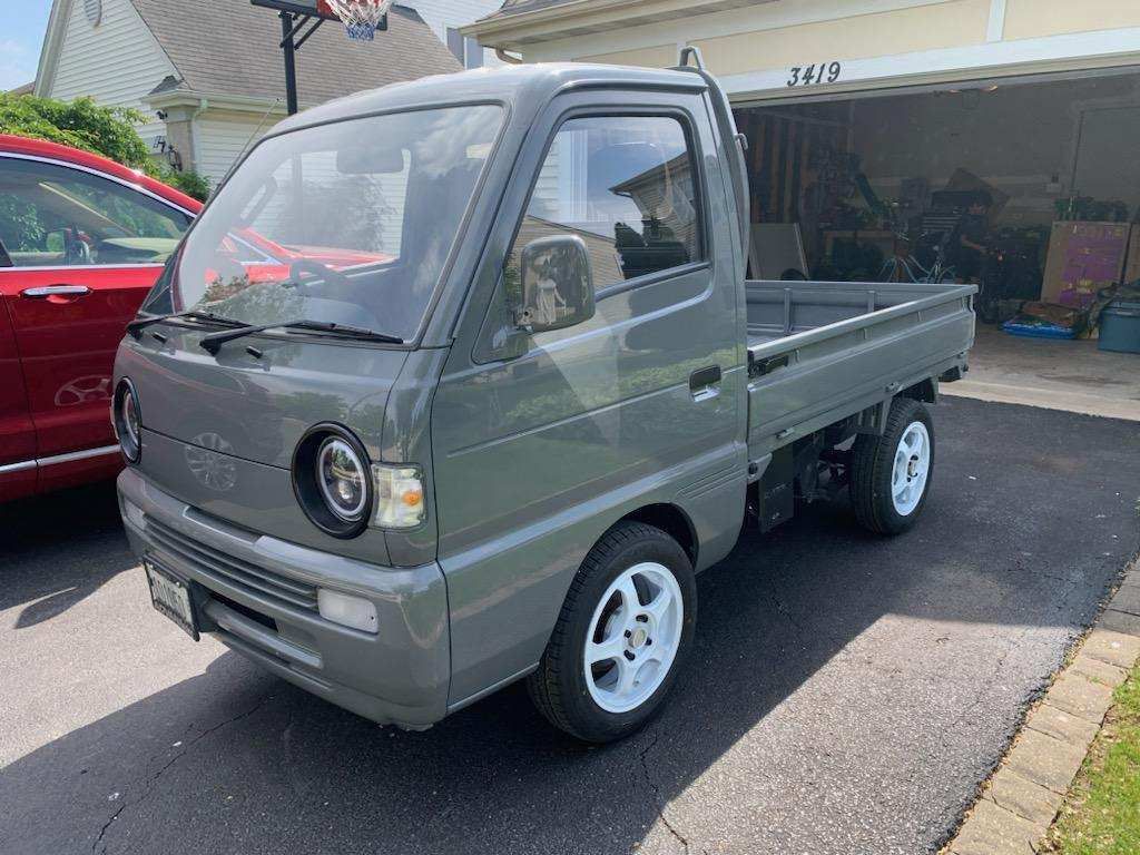 95 Suzuki carrier, standard And Excellent Shape, New Rims And Tires And Re-Modified Muffler, Sounds Great From Japan Only 10 km that estimates at 15,0