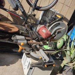 12" Double-Bevel Sliding Compound Miter Saw With Lazer Guide 