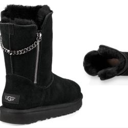 WOMANS SHORT  UGG SPARKLE ZIP SUPER WARM BOOTS ! 