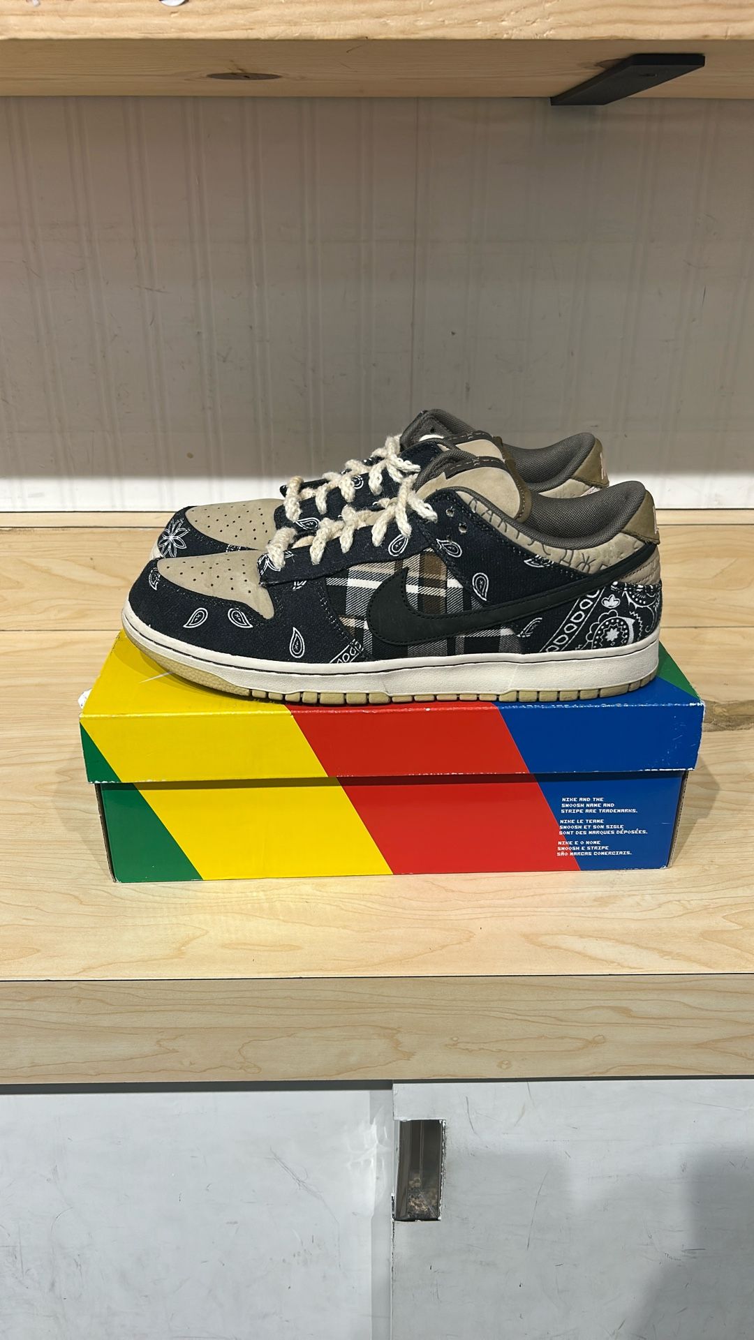 USED NIKE SB DUNK LOW TRAVIS SCOTT OG BOX SIZE 12