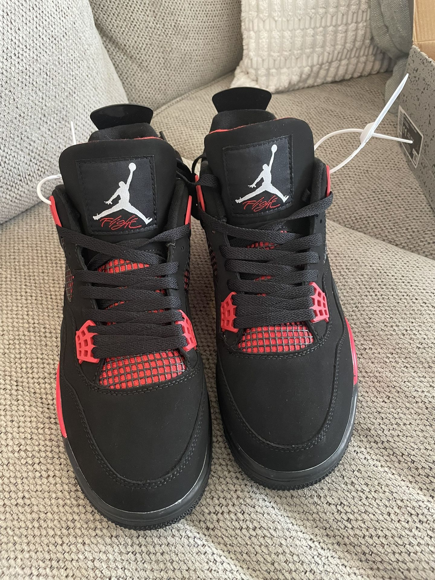 Jordan 4 Red Thunder โ Size 11 โ Brand New w/ Box