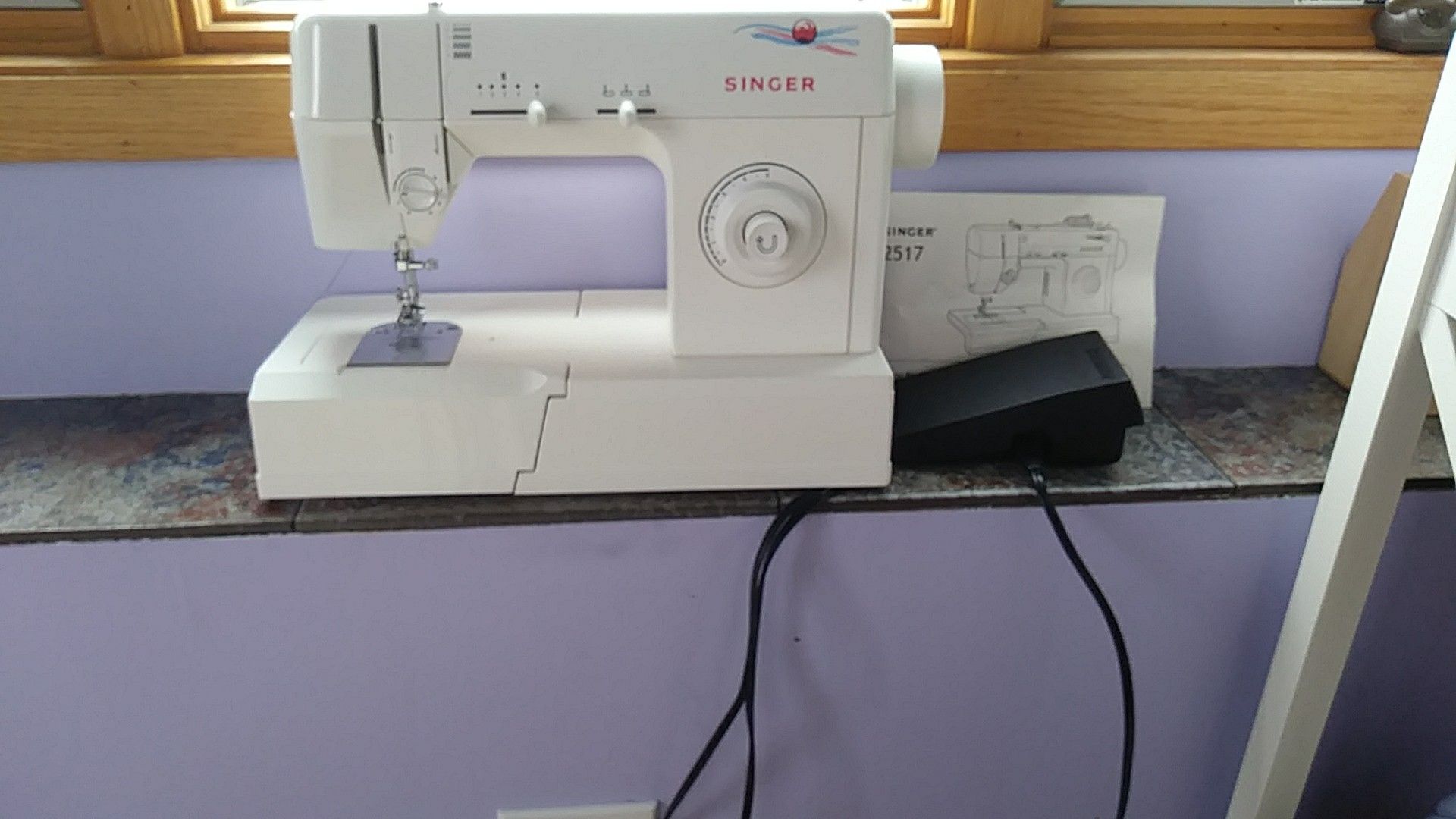 Singer 2517 sewing machine