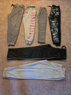 Women pants lot size medium sold together