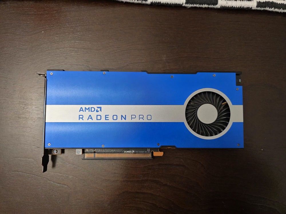 AMD Radeon Pro W5500 8GB
