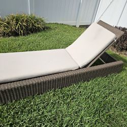 Lounge Chair 