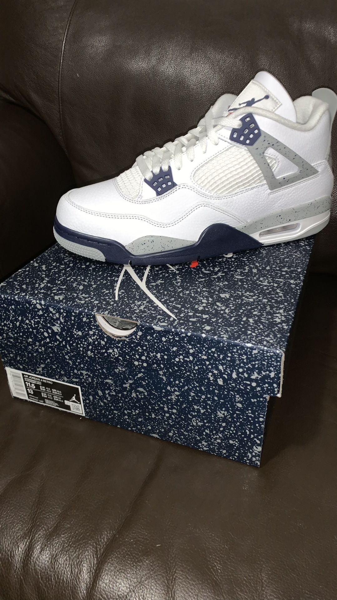 Air Jordan 4 Retro Midnight Navy Size 11.5 Ds