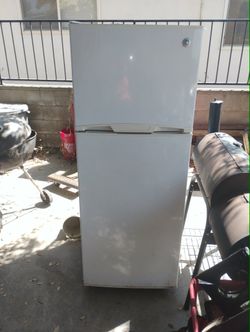 GE fridge