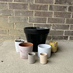 7 Plant Pots 