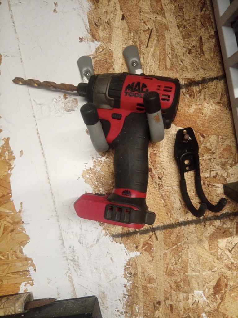 Mac Tools Drill....Like New,Takes DeWalt Batteries...Comes With DeWalt Battery And Charger