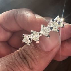 14k White Gold And 1.65ct Natural Diamond Ring