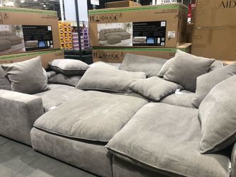 Aiden and Ivory Costco 6-Piece Fabric Sectional with Ottoman