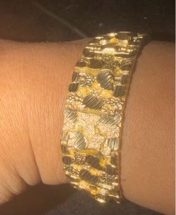 10k nugget bracelet 16 mm wide 8 1/2 inches  length
