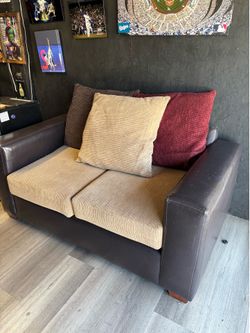 Love seat