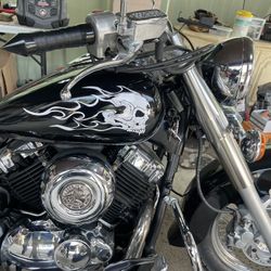 Yamaha Vstar (contact info removed) Tituló Limpio