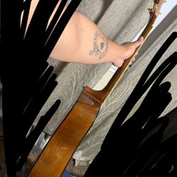 Yamaha F335 Acoustic Guitar $80 Firm