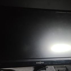 Insignia LCD TV 22inch 1080P $15 OBO!! Must Go ASAP 